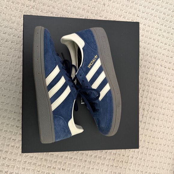 Adidas Handball Spezial Shoes (Night Indigo, Cream White, Cloud White; US M5/W6) - Picture 6 of 16